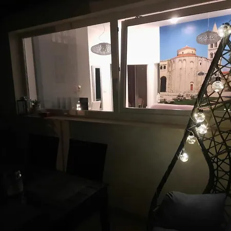 Deluxe Korina & Ramona Zadar