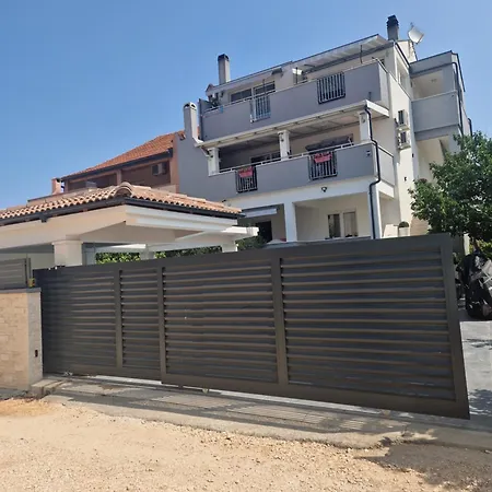 Maison d'hôtes Deluxe Korina&ramona