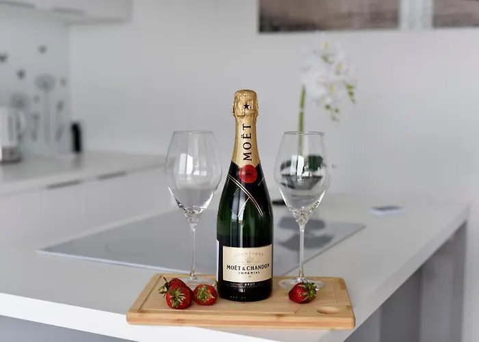 Deluxe Korina&ramona