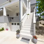 Deluxe Korina & Ramona 4* Zadar