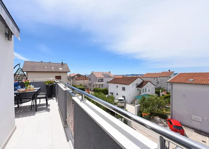 Deluxe Korina & Ramona Guest house 4*