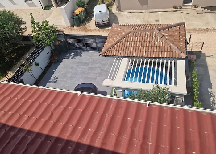 Deluxe Korina & Ramona 4*